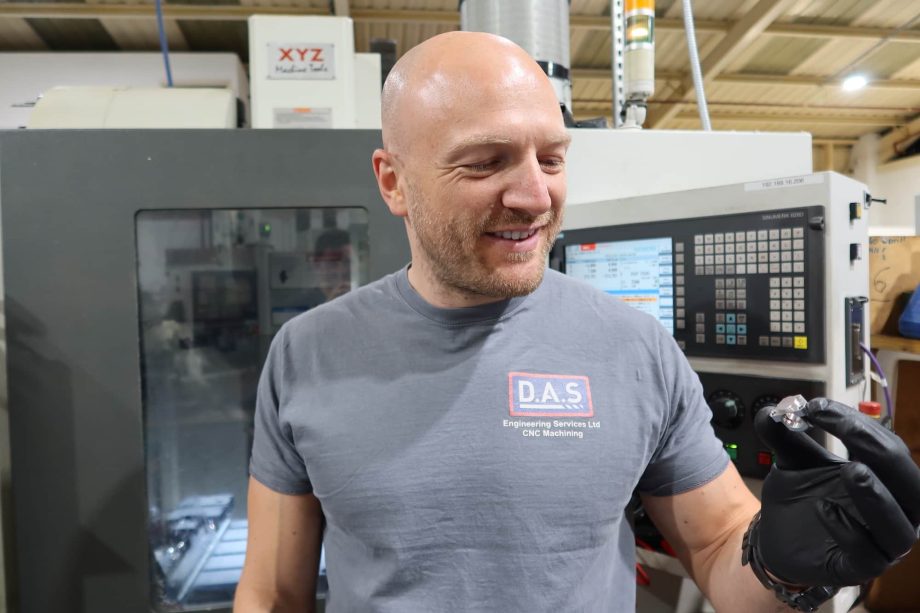 CNC Machinists Leeds, York, Huddersfield, Doncaster, Yorkshire & UK